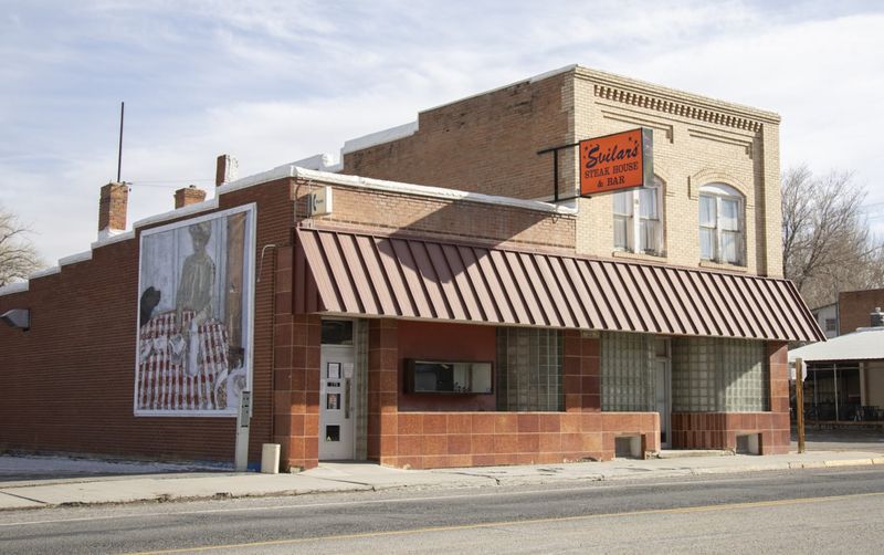 Svilar’s Bar & Steakhouse