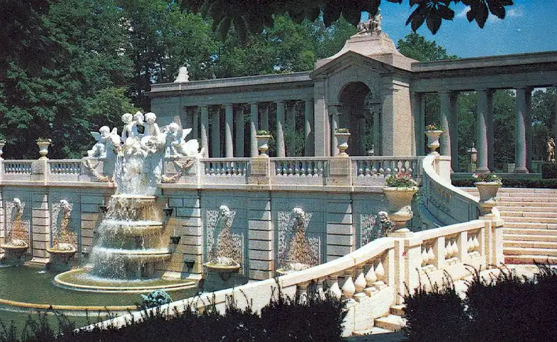 Nemours Estate