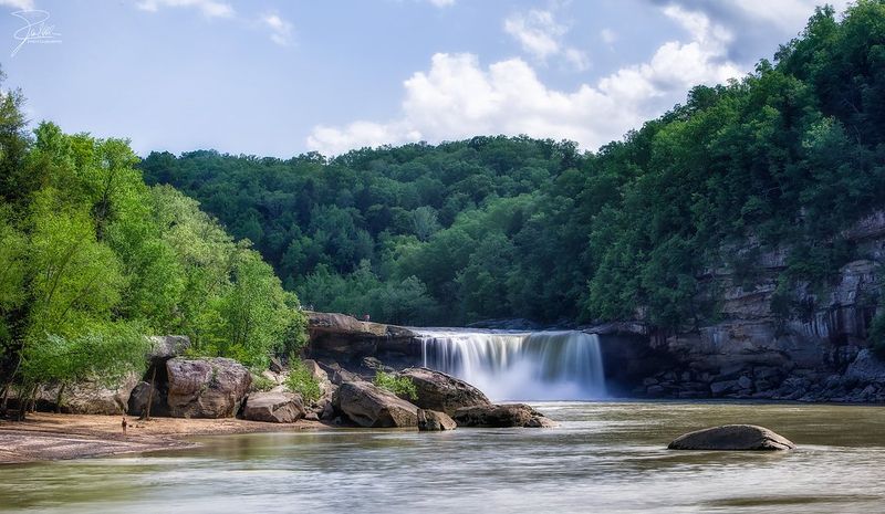 Cumberland Falls – Kentucky
