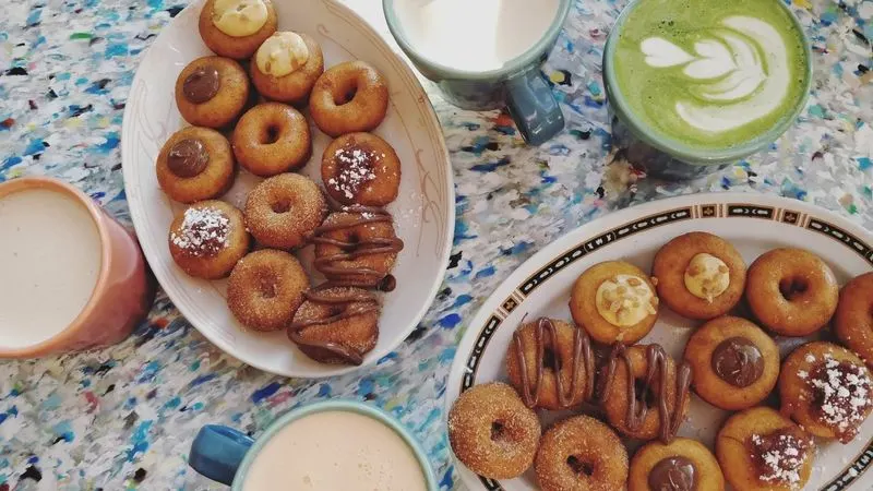 Pip's Original Doughnuts & Chai