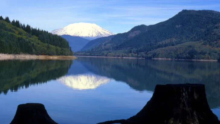 For outdoor lovers, Cougar, Washington offers water, forests, and rugged mountain scenery