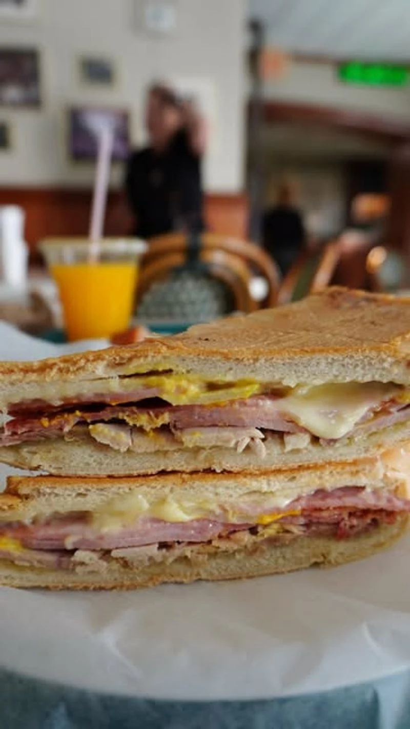 Cubano Sandwich (Miami, Florida)