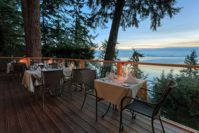 The Oyster Bar on Chuckanut Drive