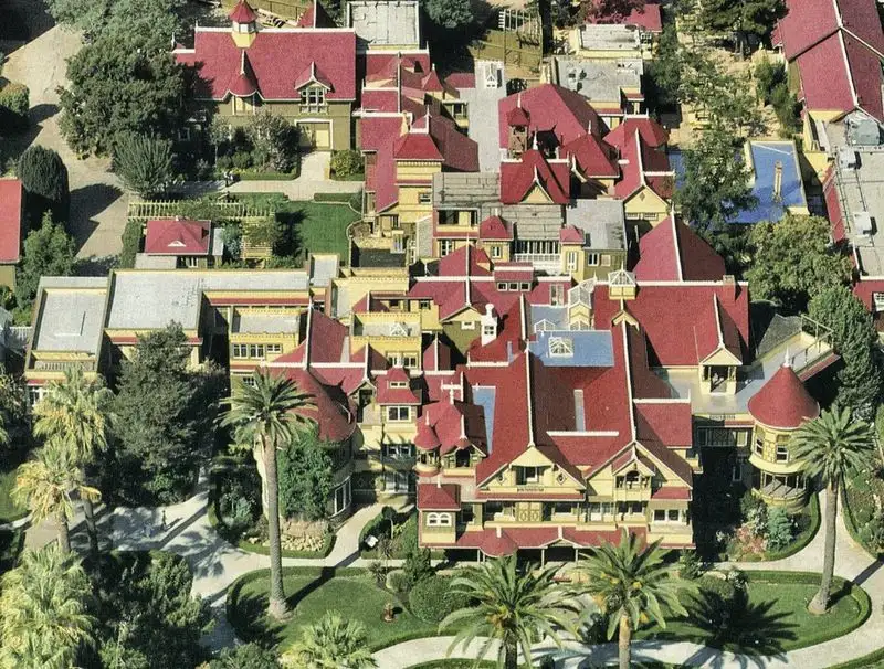 Winchester Mystery House, California, USA