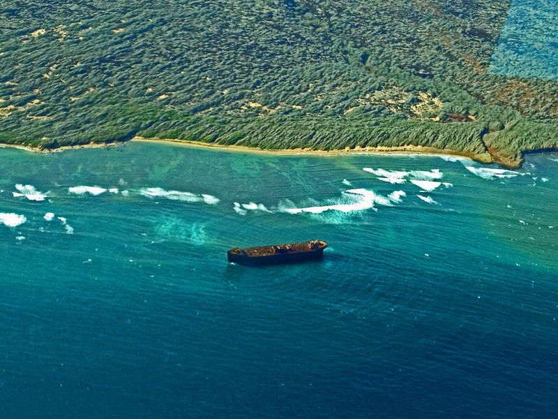 Shipwreck Beach, Lanai