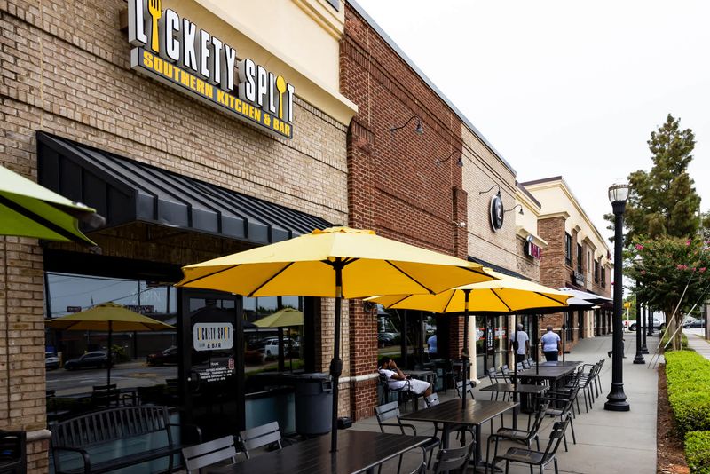 Lickety Split Southern Kitchen & Bar – Hapeville
