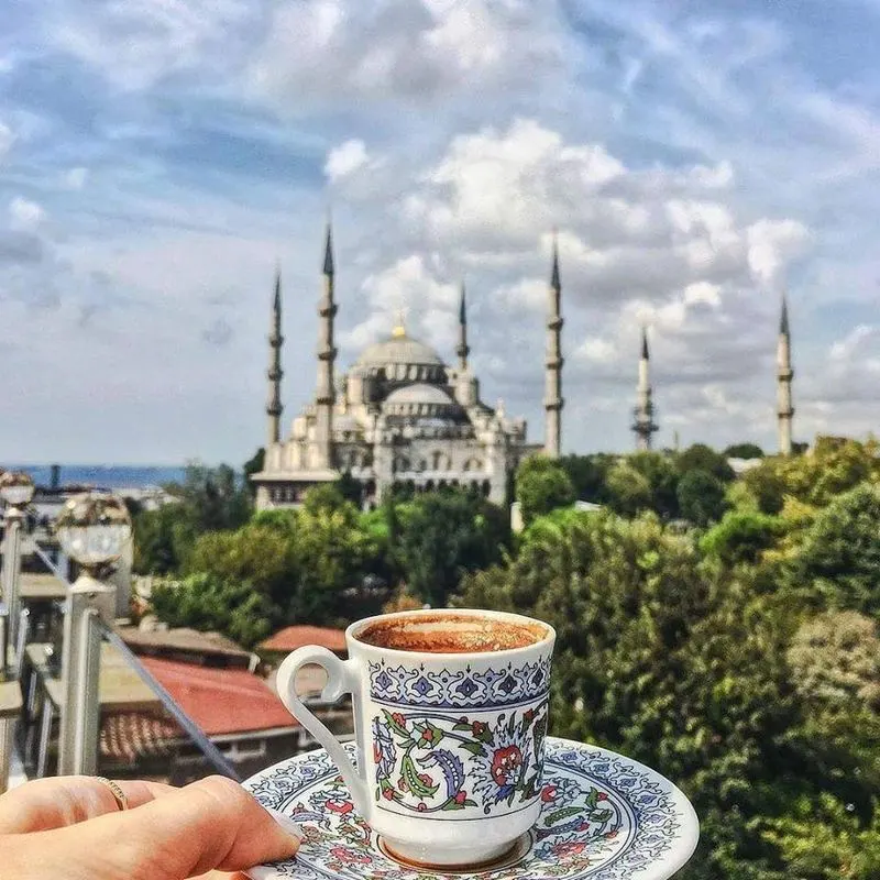 Coffee Culture and Traditional Tea Houses