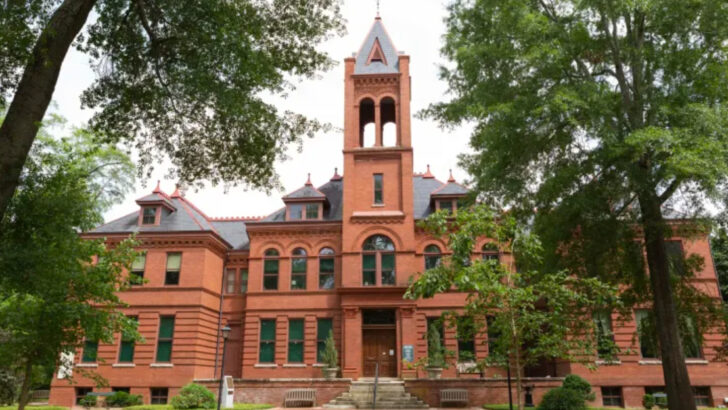Madison, Georgia is Full of History, Small-Town Calm, and Surprisingly Good Food