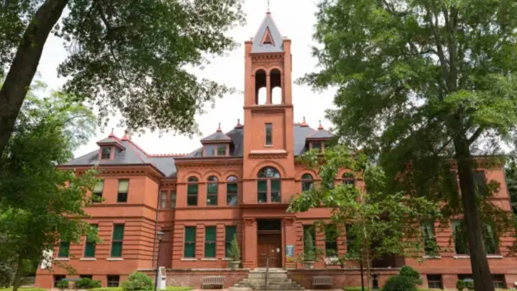 Madison, Georgia is Full of History, Small-Town Calm, and Surprisingly Good Food