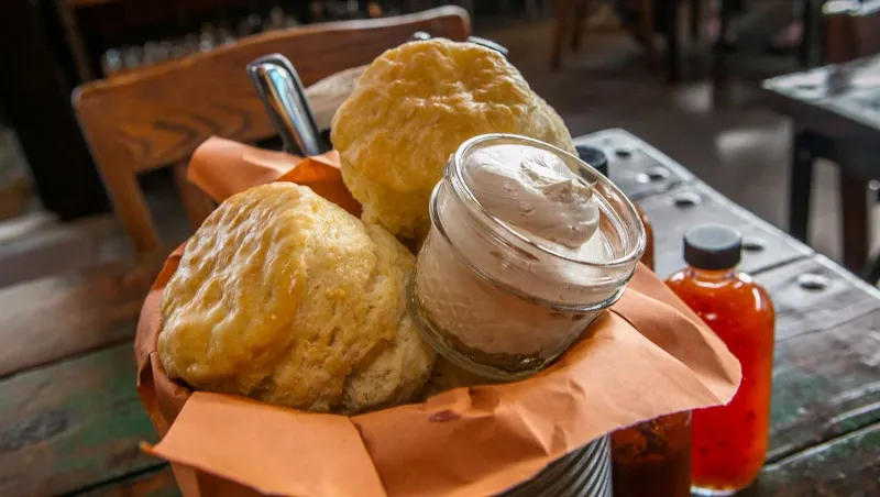 Massachusetts – Sweet Cheeks Q