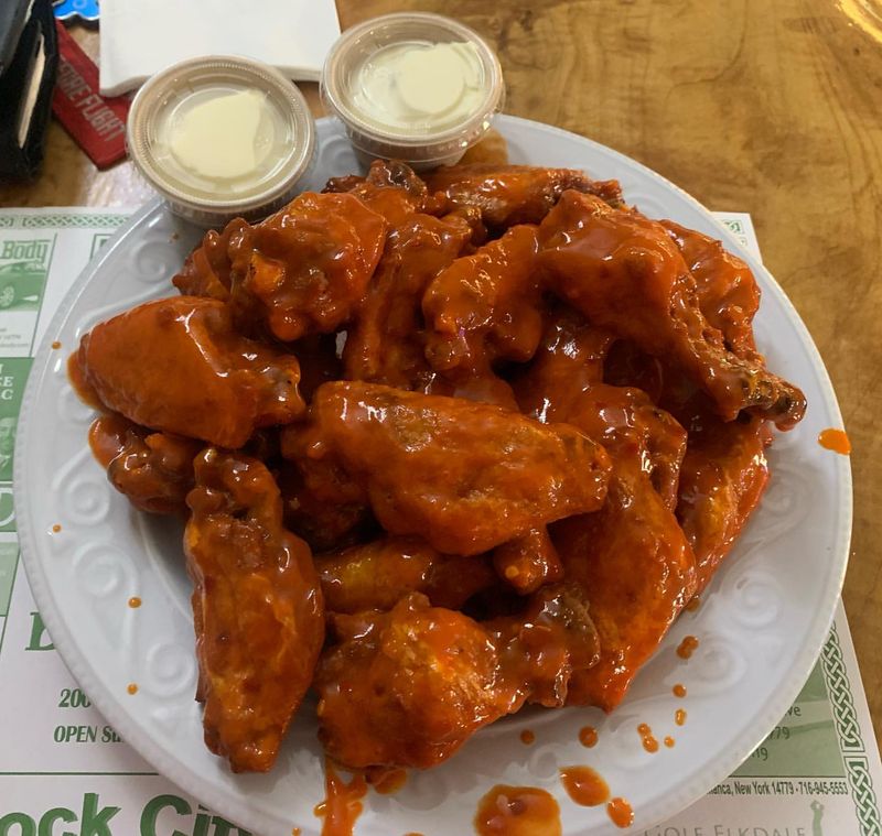 Elmo’s Bar & Restaurant – Double‑Dipped Delight