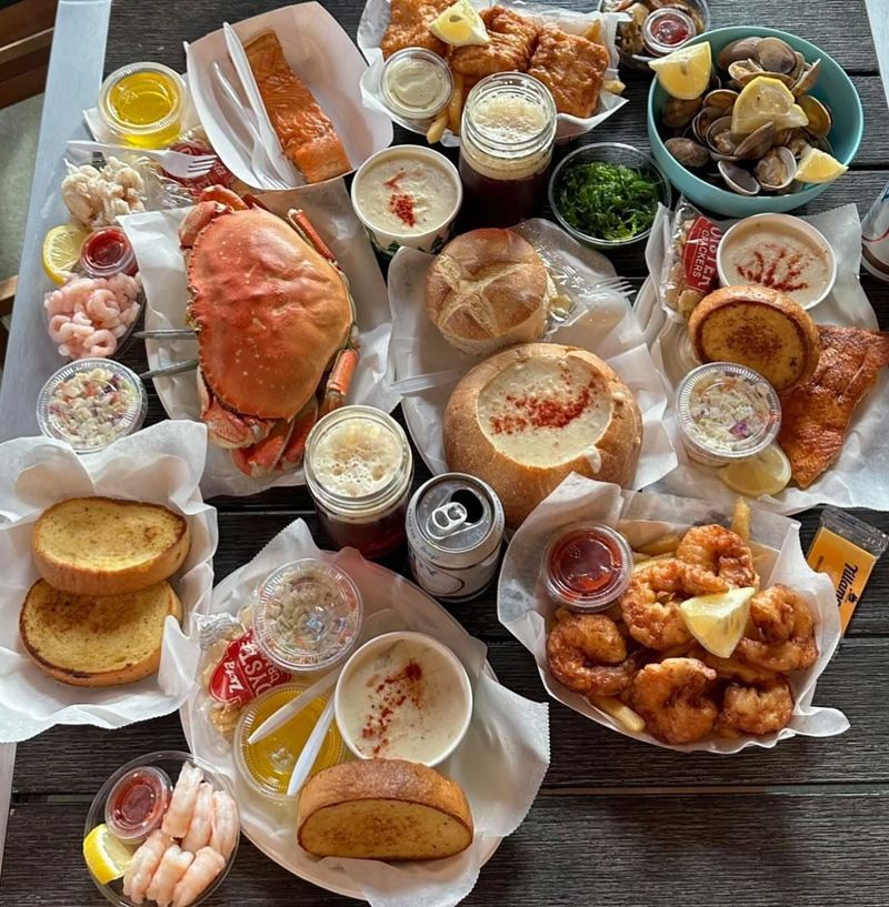 Ecola Seafood Restaurant & Market