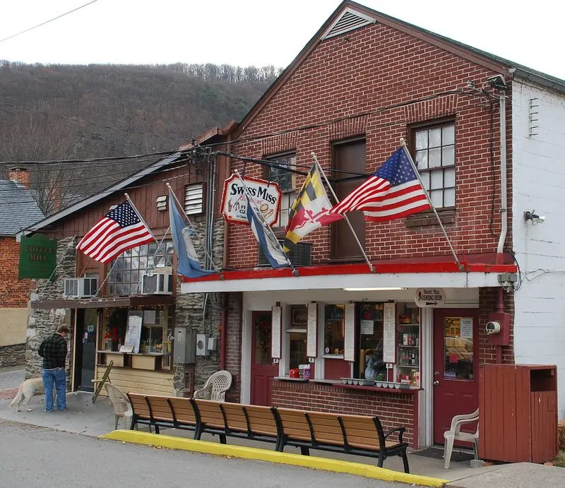 Local food that's flavorful but not too spicy for kids