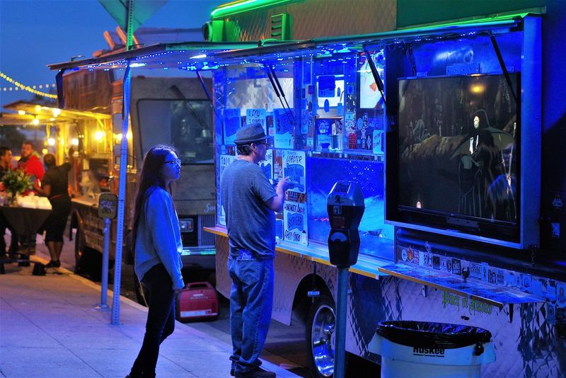 Lining Up for a Late-Night Food Truck in Los Angeles