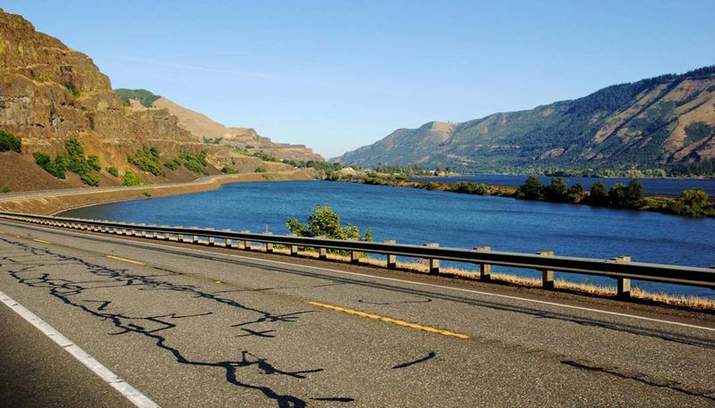 Columbia River Gorge (WA SR 14)