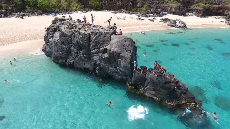 Waimea Bay Cliff Diving