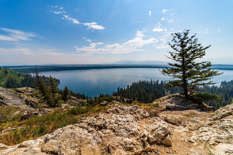 Hike around Jenny Lake
