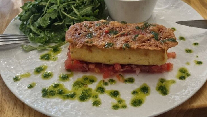 The 12 Most Underrated Small Towns in France to Skip Paris Crowds and Still Eat Like Royalty