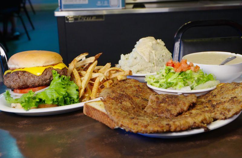 Mary’s Cafe – Strawn