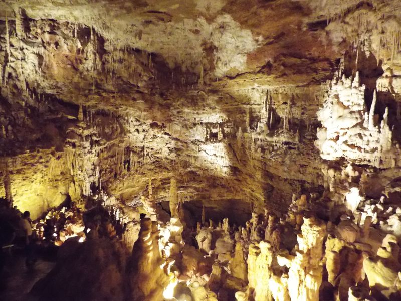 Natural Bridge Caverns