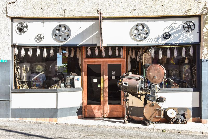 Quirky Shops and Cafés