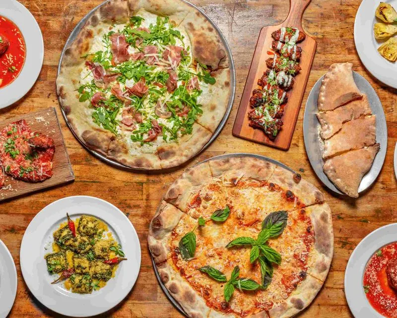Lucali (Miami Beach, Florida)