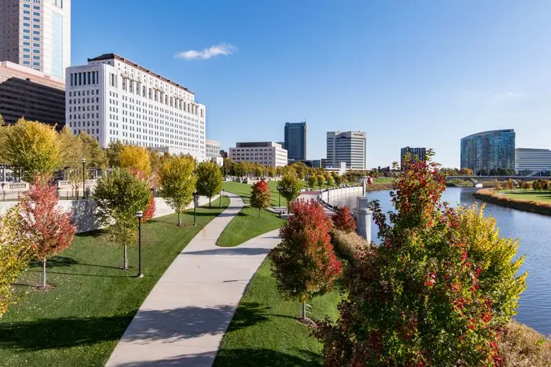 Stroll the Scioto Mile