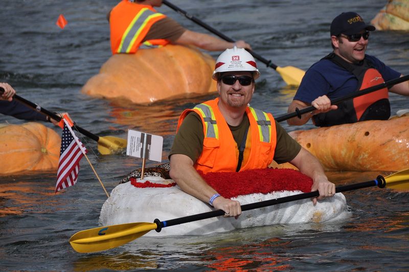 Watch Pumpkin Boats Race (Maine & Oregon)
