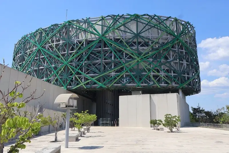 Kid-friendly museums like El Gran Museo del Mundo Maya