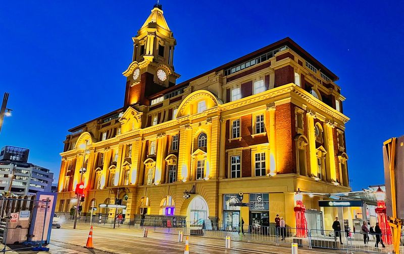 City Life: Vibrant Auckland and Wellington