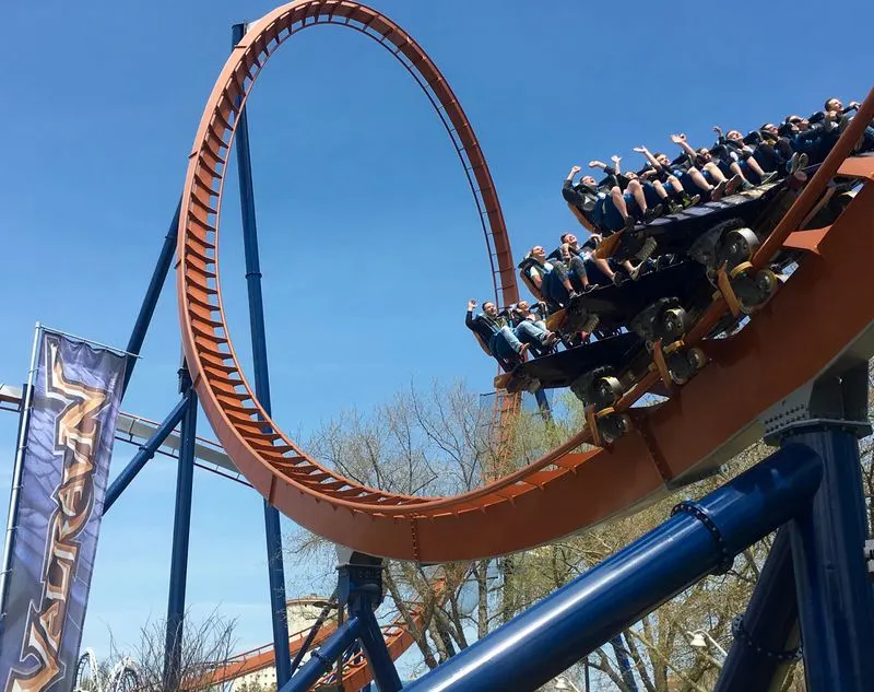Record-breaking roller coasters