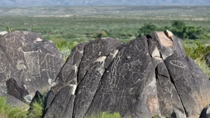 12 American petroglyph sites where ancient cultures left their mark