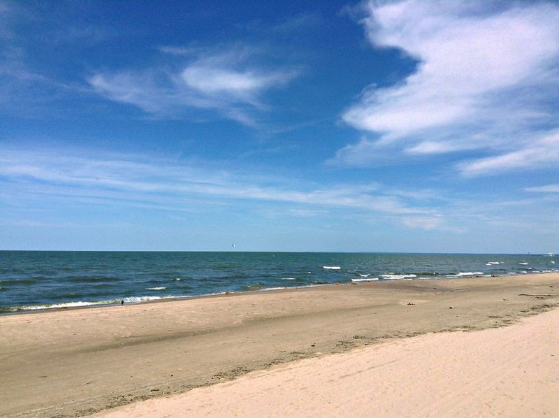 Crisp Lake Erie Breezes
