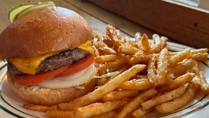 12 burger joints in Nashville that keep regulars coming back