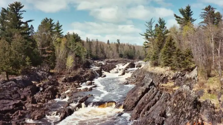 13 Minnesota Parks Along Lake Superior’s Byways Worth Pulling Over For