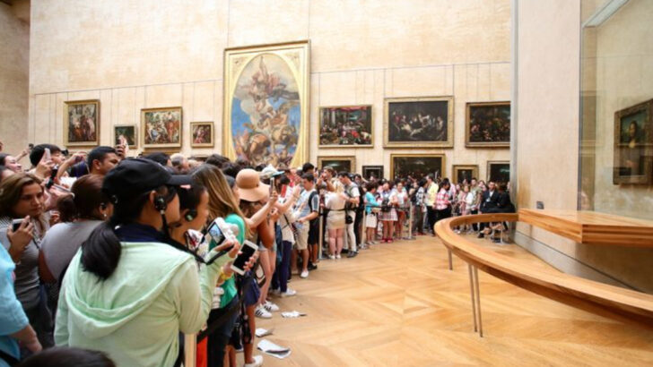 14 Tourist Habits That Locals Really Don’t Like