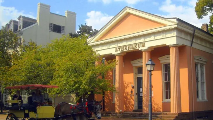 15 historic districts in the US that look straight out of another era