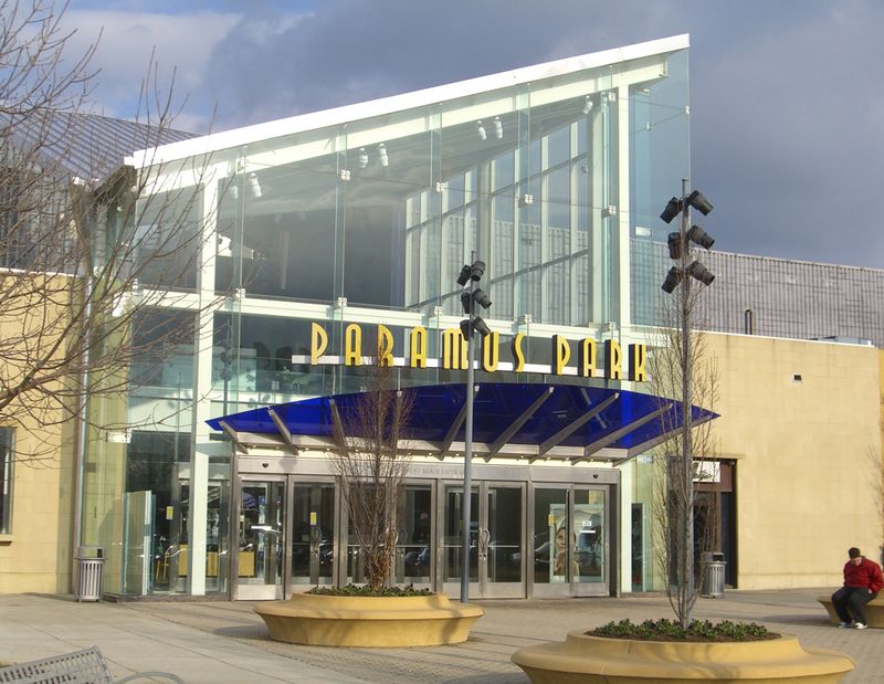 Paramus Park Mall
