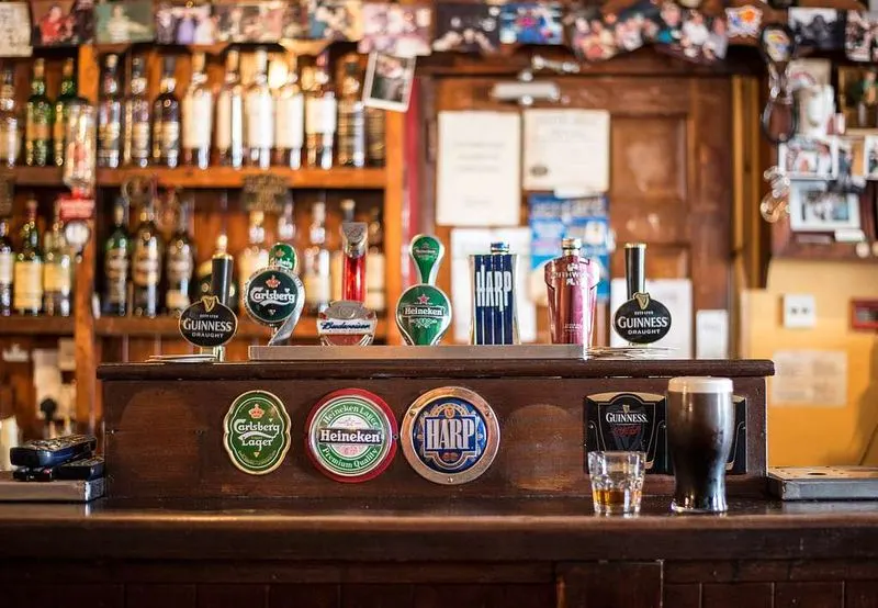 Assuming everyone drinks Guinness