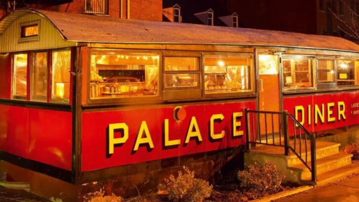 17 of the Oldest Diners in America Still Serving Today