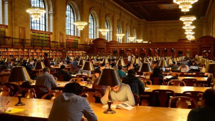 20 places in New York City that bring film and TV moments to life