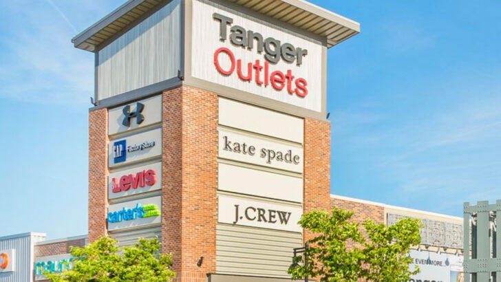 5 Popular Outlet Malls in Michigan Filled With Brand-Name Bargains