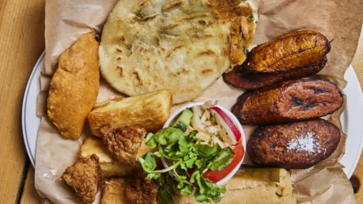 6 Authentic Salvadoran Restaurants in L.A. That Construction Crews Hit at Dawn