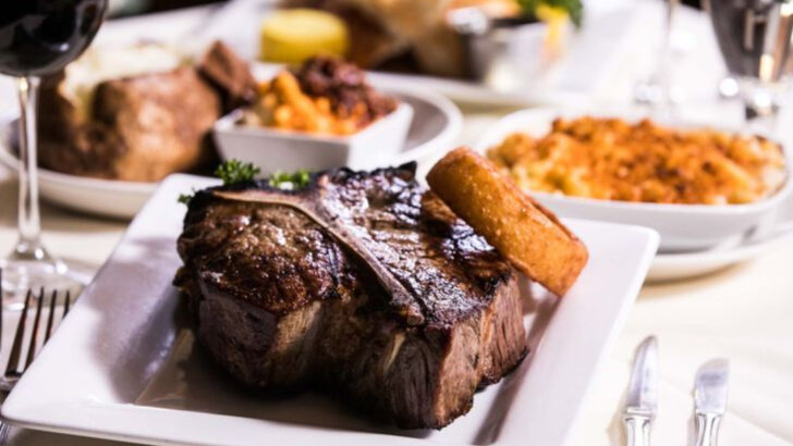 6 Chicago Steakhouses That Keep It Old‑School & 6 New Spots Raising the Bar