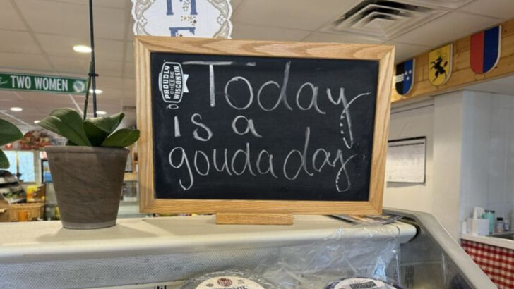 6 Small-Town Cheese Shops in Wisconsin Tourists Don’t Know About Yet
