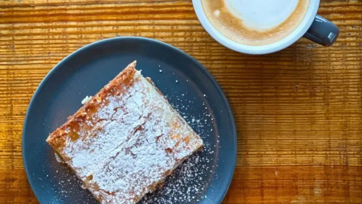 6 St. Louis gooey butter cake bakeries that keep the city’s sweetest tradition alive
