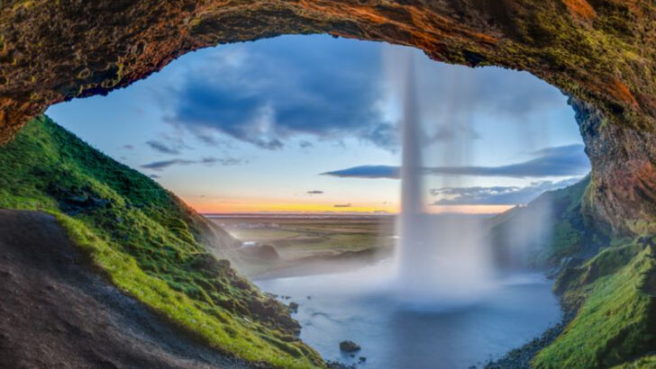 6 Waterfalls in Iceland and 6 Villages Where Nature Always Wins