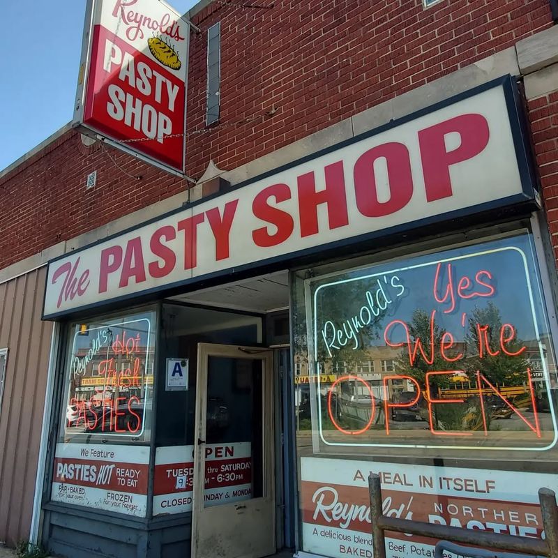 Reynold’s Pasty Shop – Milwaukee