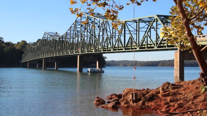 7 Day Trips Near Atlanta That Mix History, Food, and Family Fun