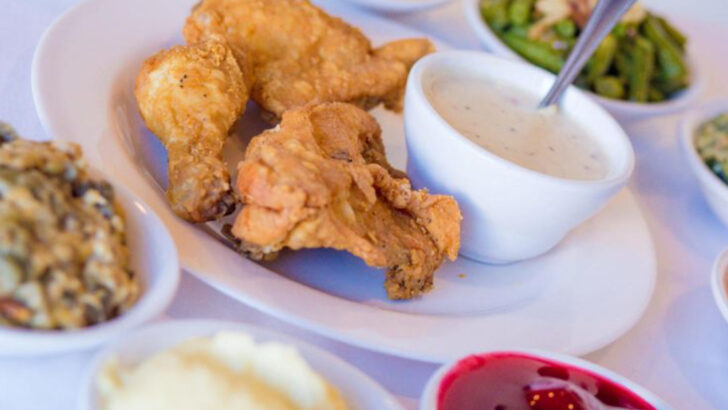 7 Kentucky Country-Cooking Kitchens Serving Meals People Can’t Resist